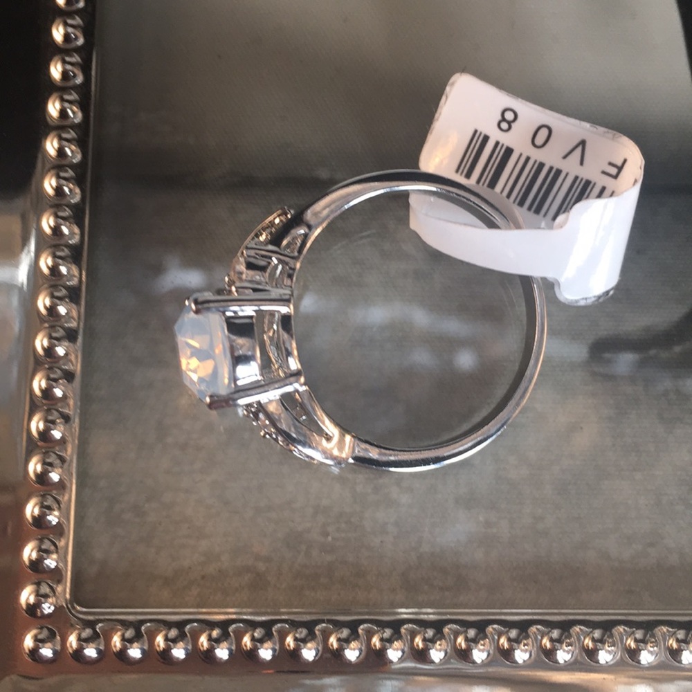 Beautiful Genuine Moonstone Ring With ZC accents - Picture 5 of 5